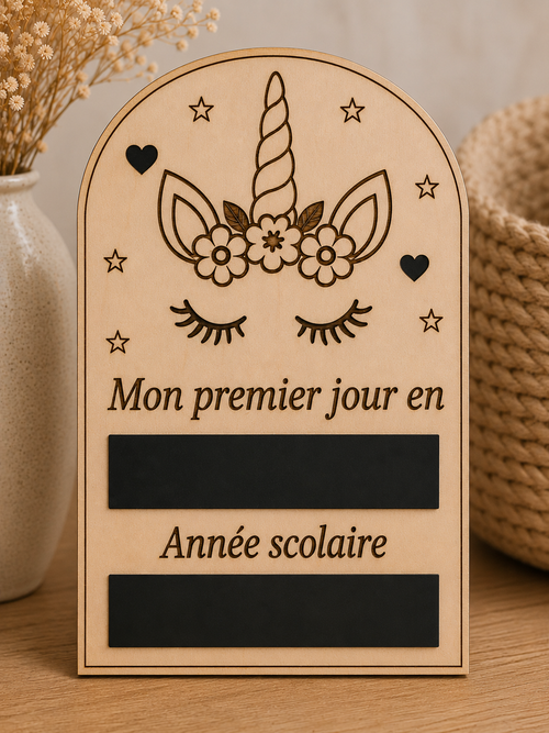 Plaque premier jour d’école Licorne personnalisée | Pancarte rentrée scolaire en bois | Tableau craie réutilisable | Cadeau maternelle, CP, CE1